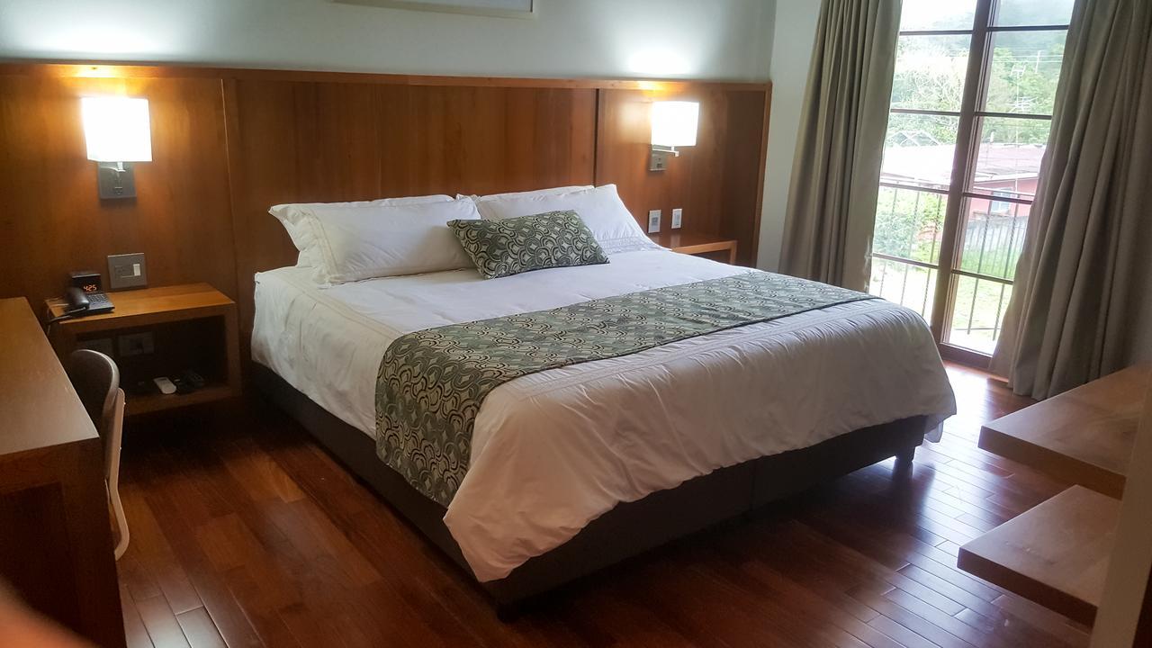 Los Brezos Hotel Boutique Volcán Екстериор снимка